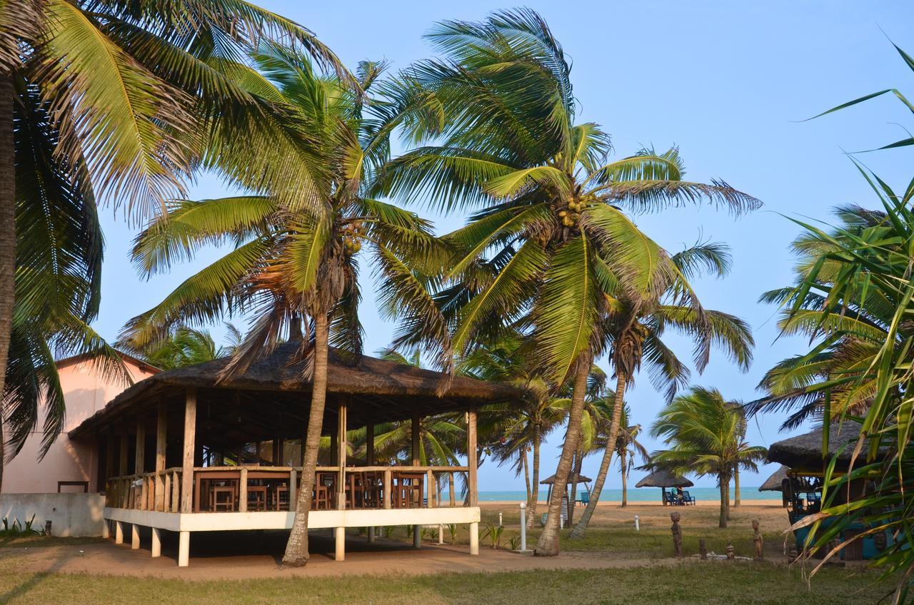 Auberge De Grand Popo Buitenkant foto