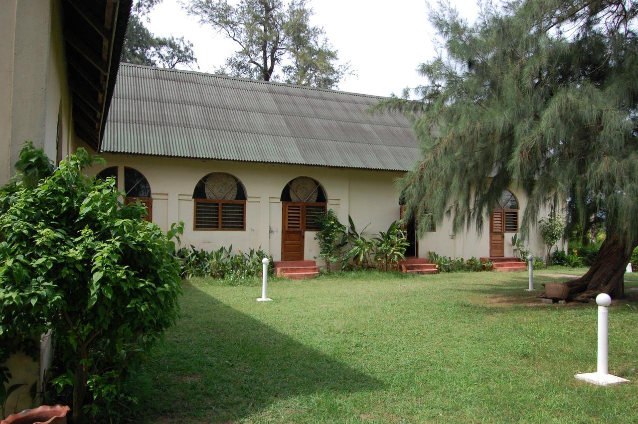 Auberge De Grand Popo Buitenkant foto